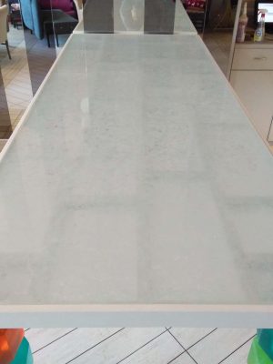 Table from Magna Glaskeramika