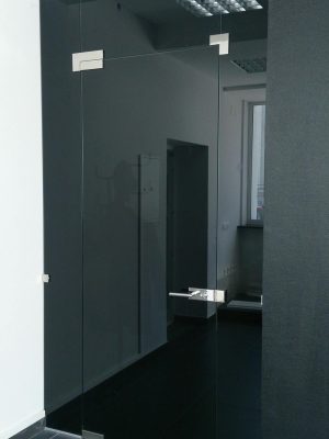 Bezramowe drzwi do ścianek działowych